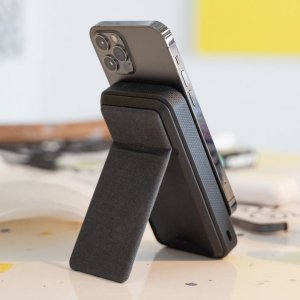 mophie 10000mAh Snap+ MagSafe Power Bank with Stand
