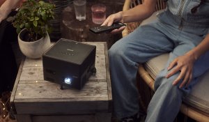 Epson EF-12 data projector Standard throw projector 1000 ANSI lumens 3LCD 1080p (1920x1080) Black