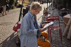 HP Poly Voyager 5200-M Office Headset +USB-C to Micro USB Cable