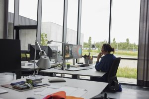 HP Poly Savi 8445 Office DECT 1880-1900 MHz Convertible Headset