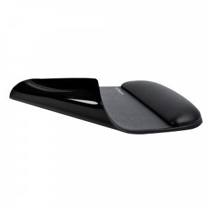 StarTech.com Mouse Pad with Hand rest, 6.7x7.1x 0.8in (17x18x2cm), Ergonomic Mouse Pad with Wrist Support, Desk Wrist Pad w/ Non-Slip PU Base, Cushioned Gel Mouse Pad w/ Palm Rest - TAA