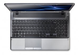 Samsung 3 NP350V5C Intel® Core™ i7 i7-3630QM Laptop 39.6 cm (15.6") 4 GB DDR3-SDRAM 500 GB HDD Windows 7 Professional Silver